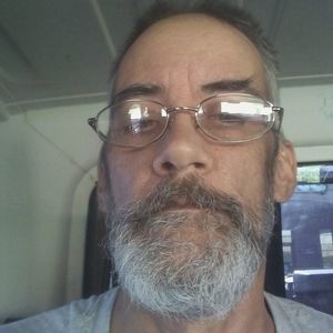 Meet your Posher, Lloyd